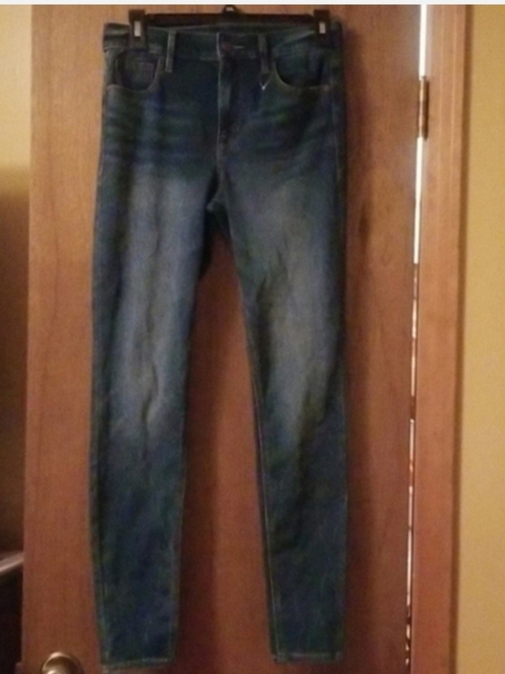 Old Navy Women’s Skinny Jeans in Dark Blue Wash
